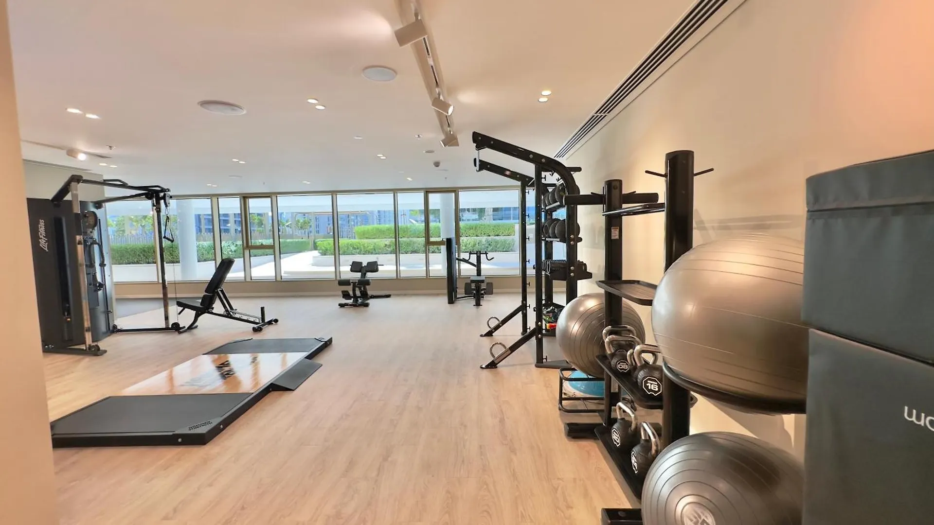 Daire 1Br Grand Bleu T2 In Emaar Beach Front By Vibel Dubai