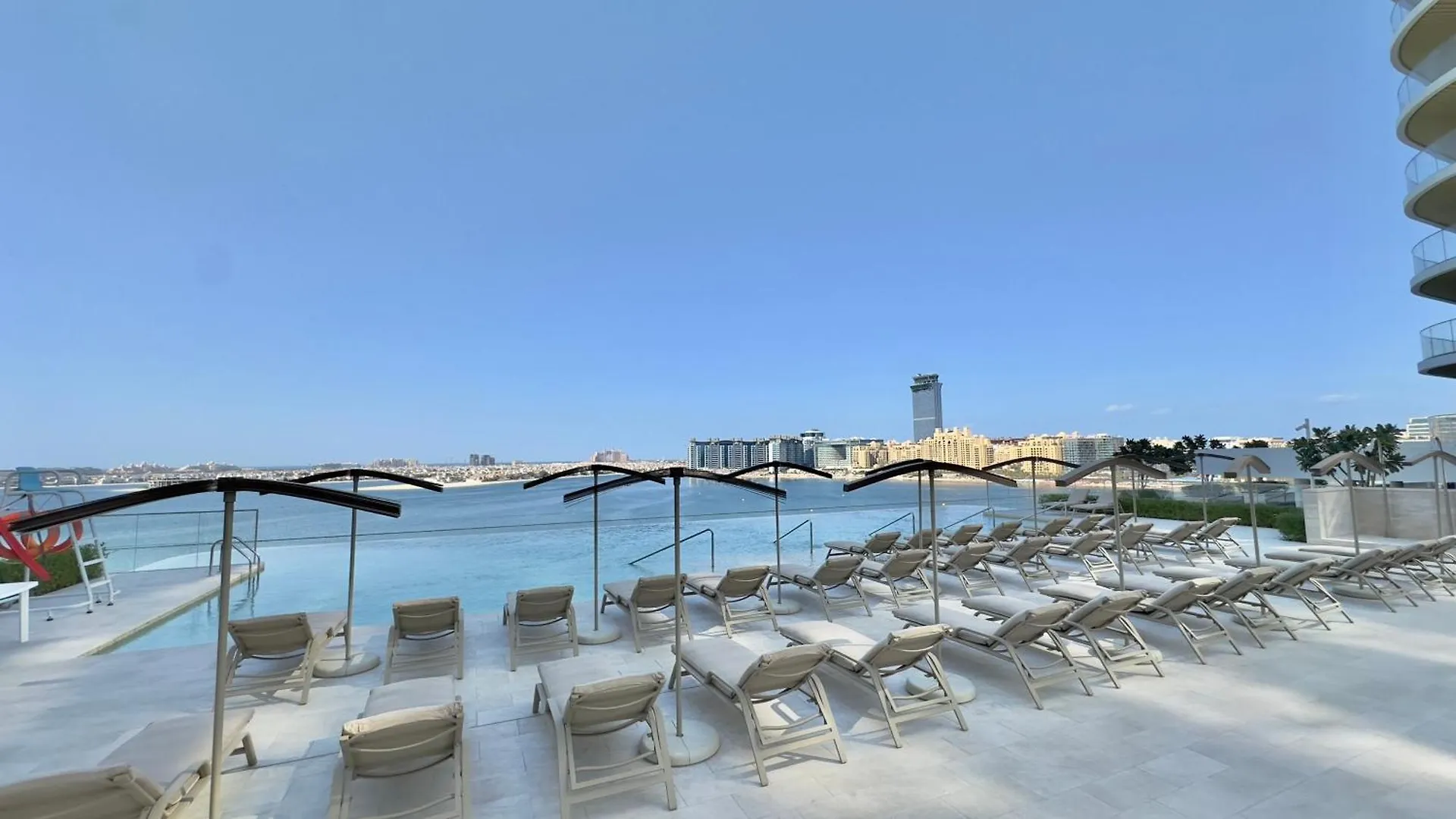 Guest Favorite 1Br Designer Apt With Beach Access By Vibel Dubai