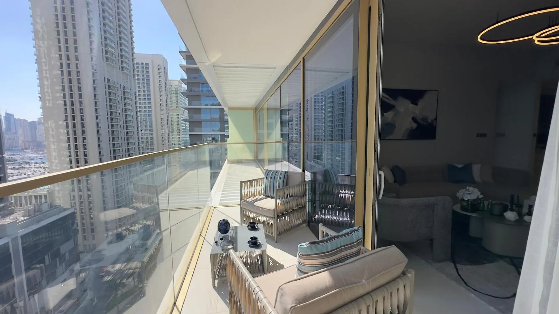 Guest Favorite 1Br Designer Apt With Beach Access By Vibel 두바이